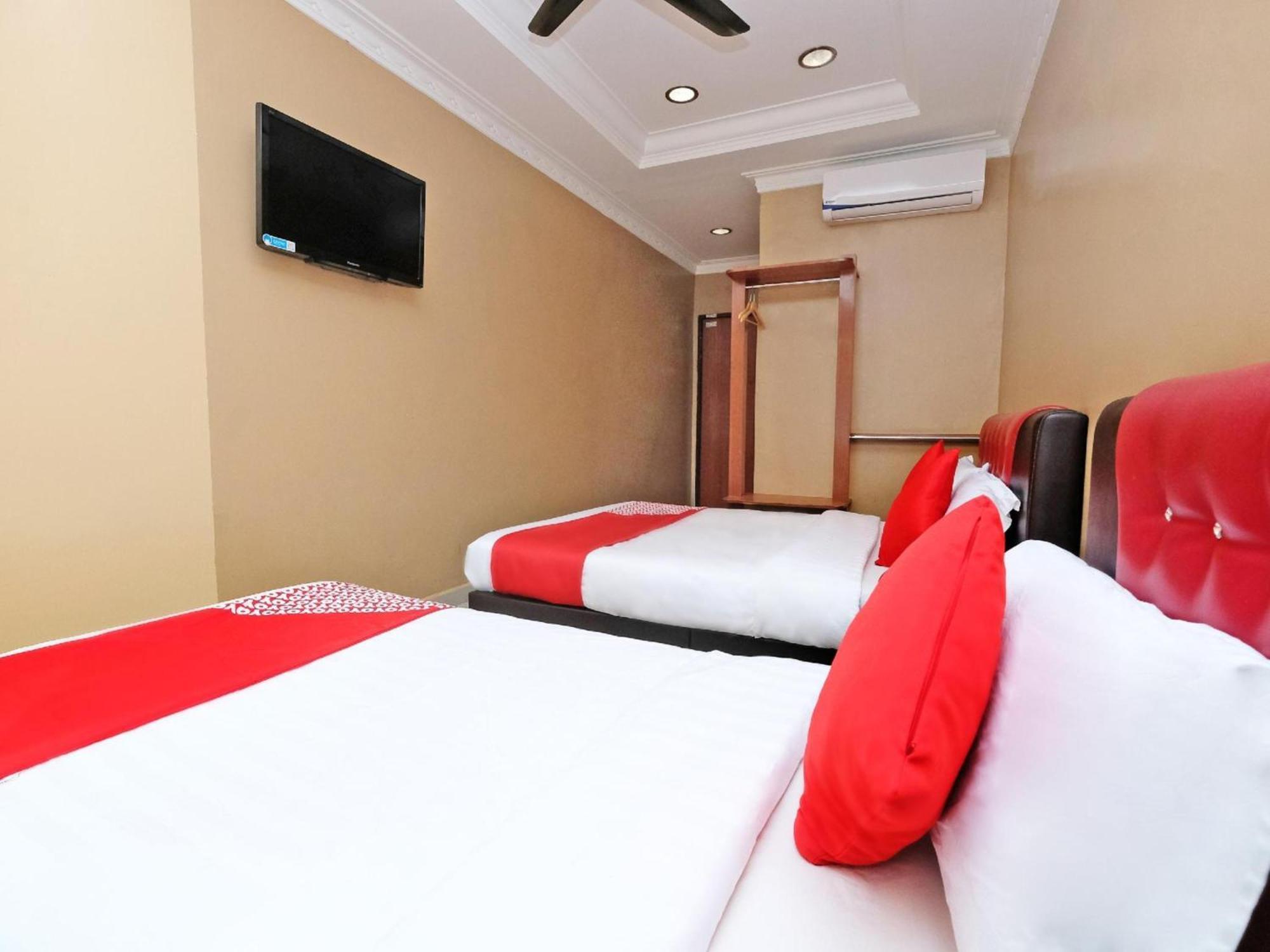 Super Oyo 707 Ayuni Hotel Bangi Ngoại thất bức ảnh