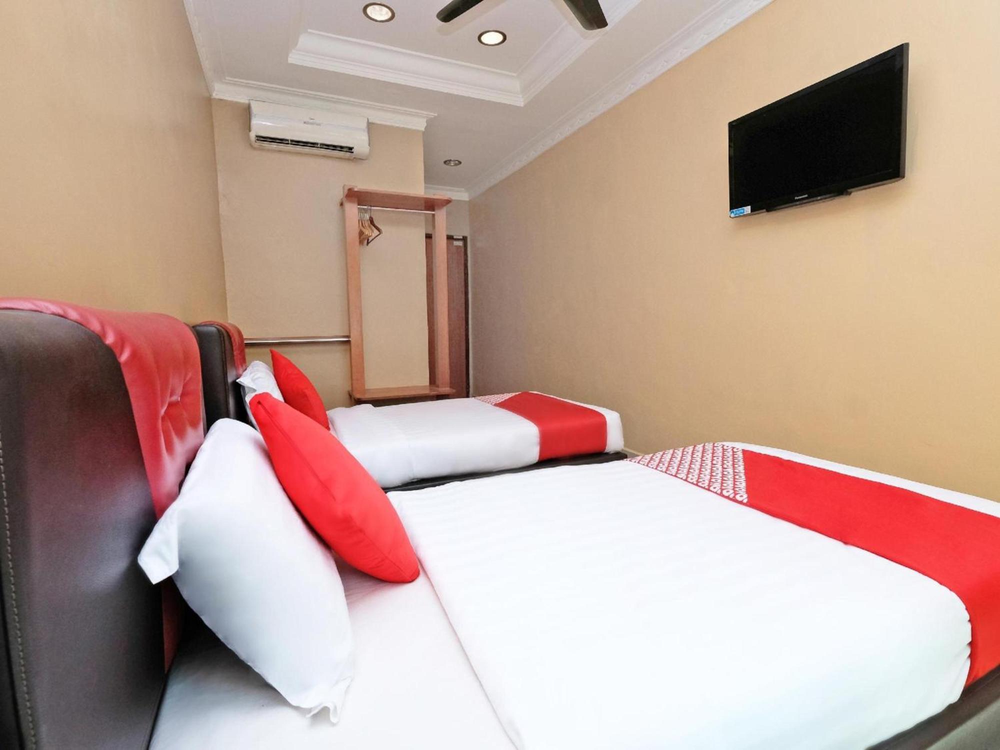 Super Oyo 707 Ayuni Hotel Bangi Ngoại thất bức ảnh