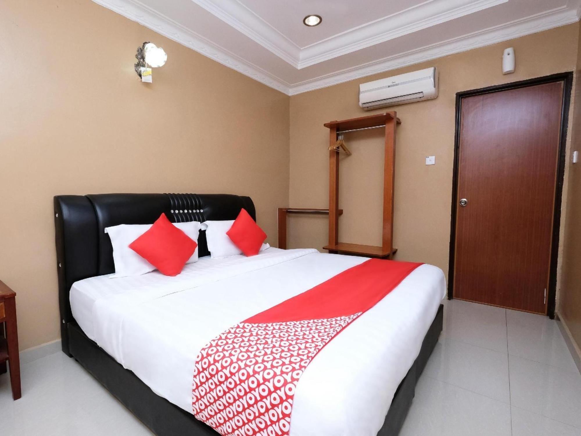 Super Oyo 707 Ayuni Hotel Bangi Ngoại thất bức ảnh