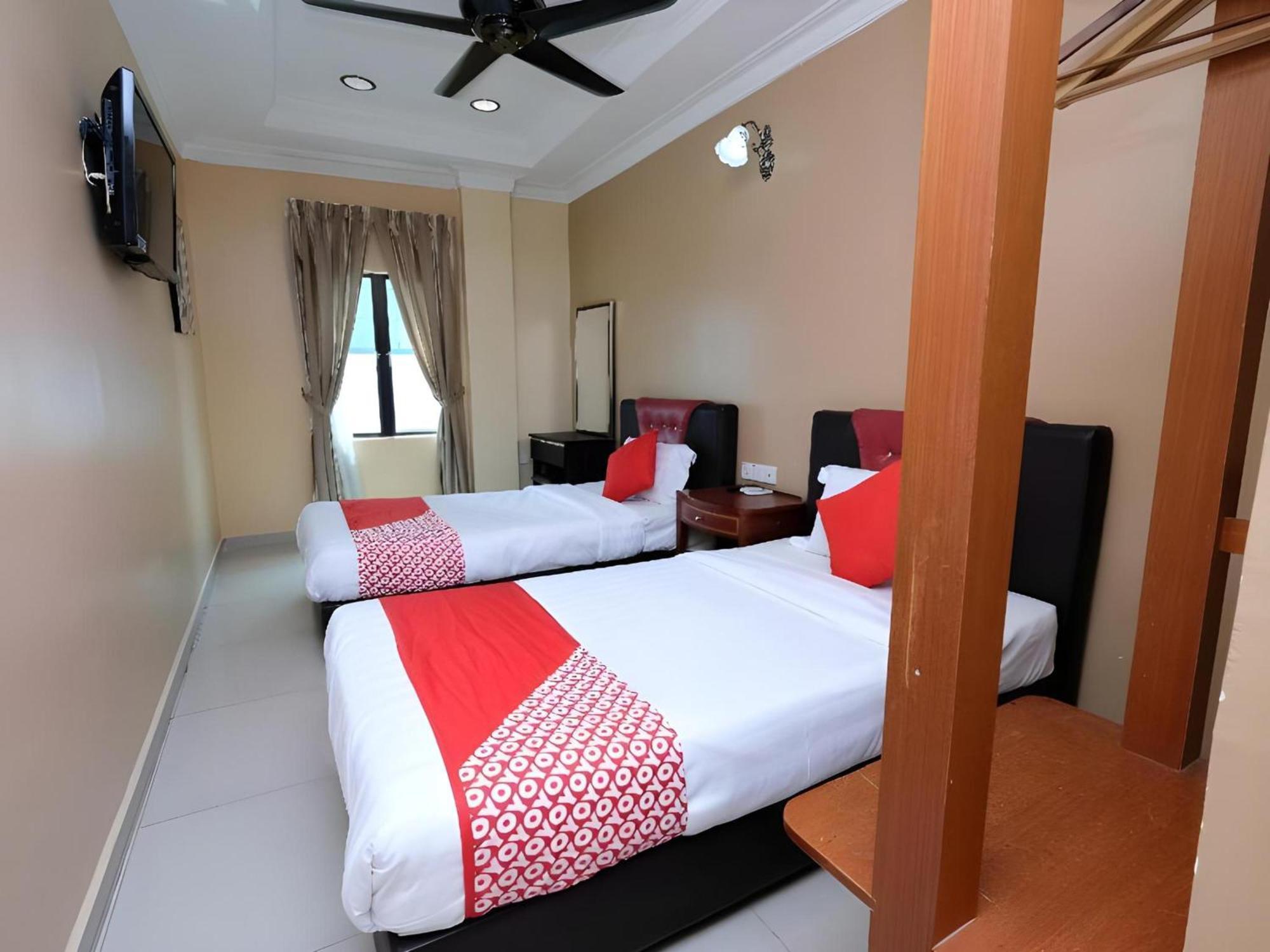 Super Oyo 707 Ayuni Hotel Bangi Ngoại thất bức ảnh